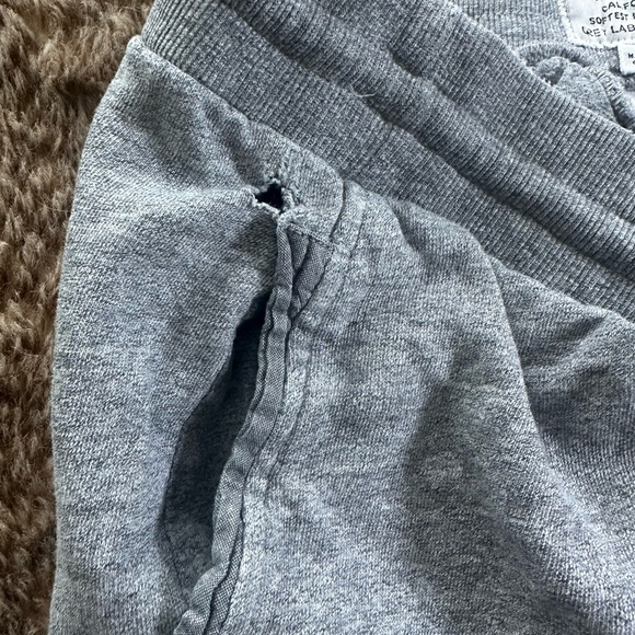 Lucky Brand grey jogger sweatpants
Men’s size large 
Some distressing and holes - Picture 6 of 8